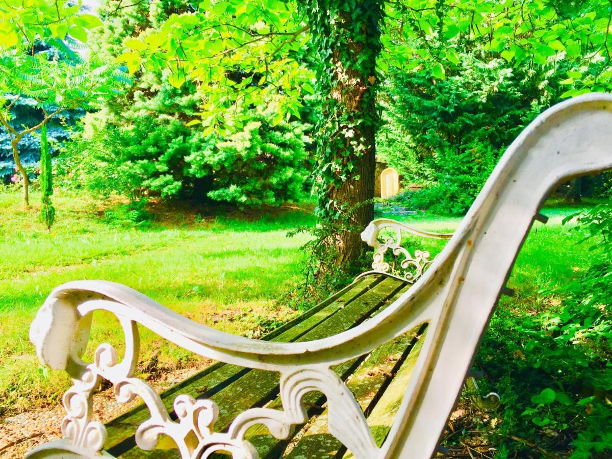 Apollo Inn Веленце Екстериор снимка