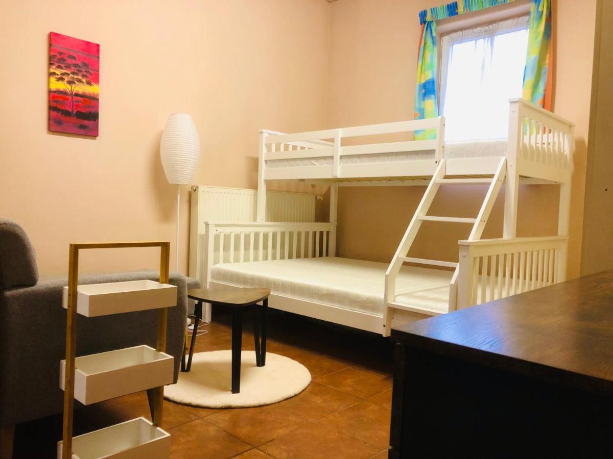 Apollo Inn Веленце Екстериор снимка