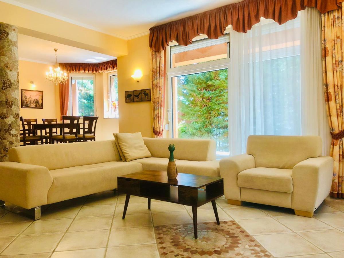 Apollo Inn Веленце Екстериор снимка